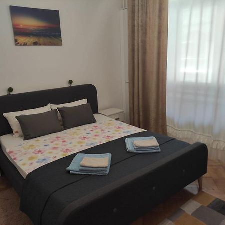 Nice Studio In Old Town Bukarest Exterior foto