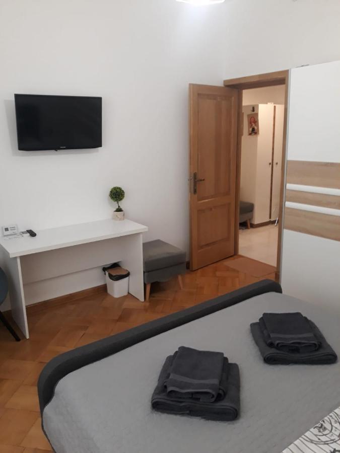 Nice Studio In Old Town Bukarest Exterior foto