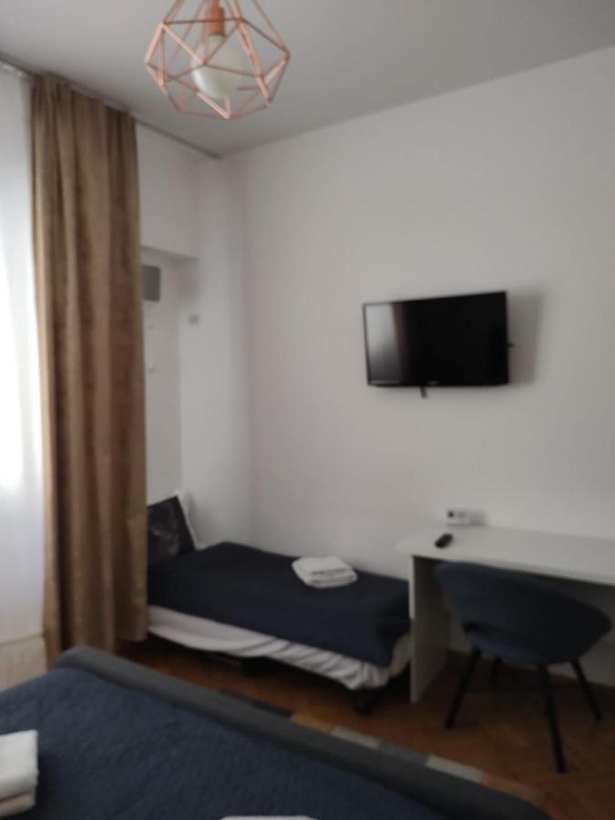 Nice Studio In Old Town Bukarest Exterior foto